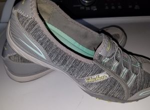 Skechers slip on sneaker